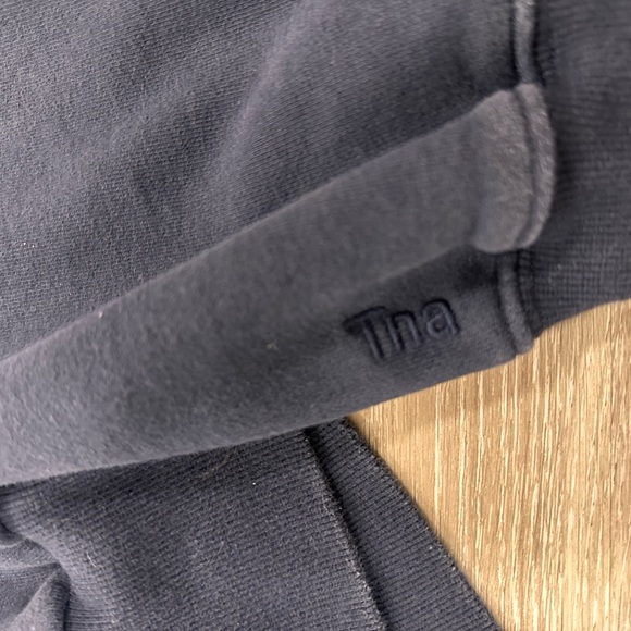 TNA Cozy Black Fleece Hoodie - Picture 2 of 5